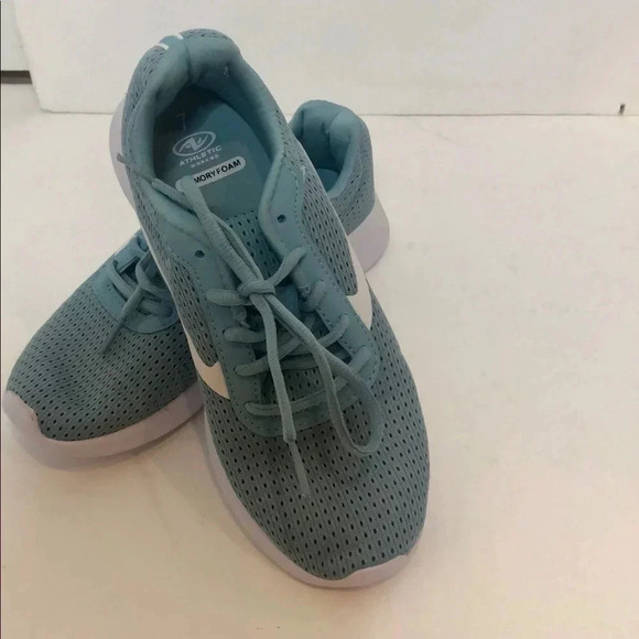 Athletic work New without tags aqua tennis shoes - Picture 1 of 6
